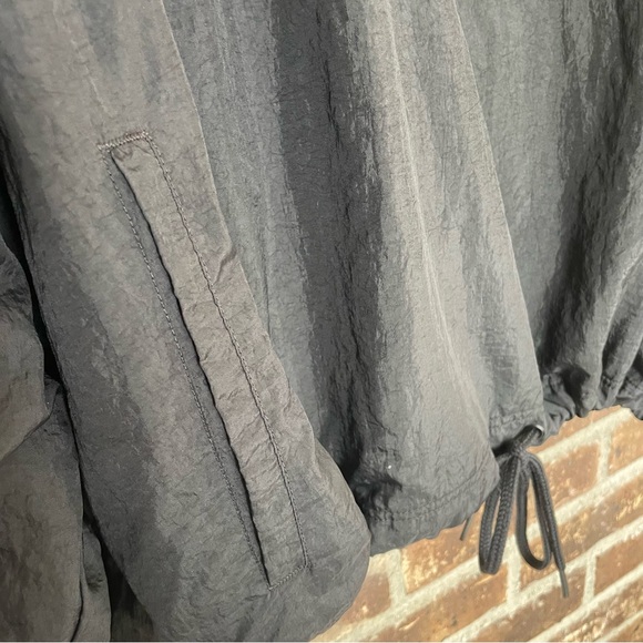 Nike Pull-Over 1/4 Zip Windbreaker Cropped‎ jacket Size 3X - Picture 3 of 8